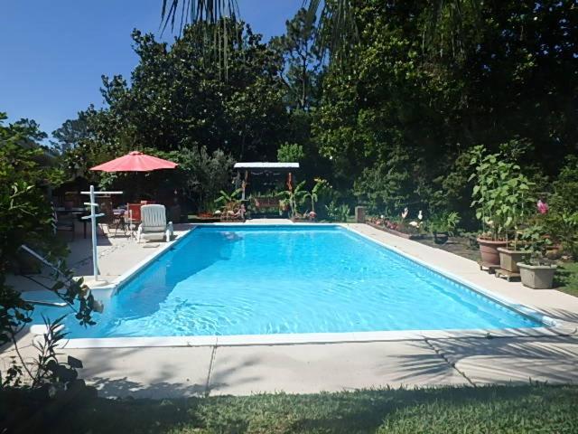 Poolside Paradise ナバー エクステリア 写真